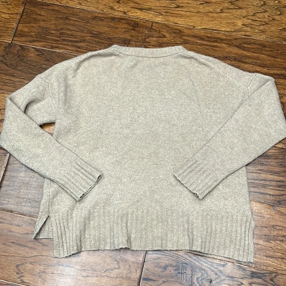 J.Crew rugged Merino wool crew neck cozy soft sweater